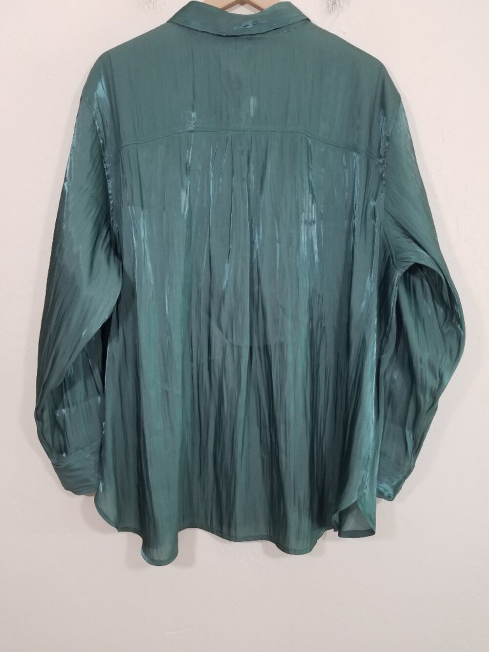 By Anthropologie Long Sleeve Button Down Shirt Satin Green Size 2X - Picture 3 of 5